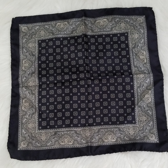 Bundle of two Italian Silk Pattern Hankies. - Picture 2 of 8